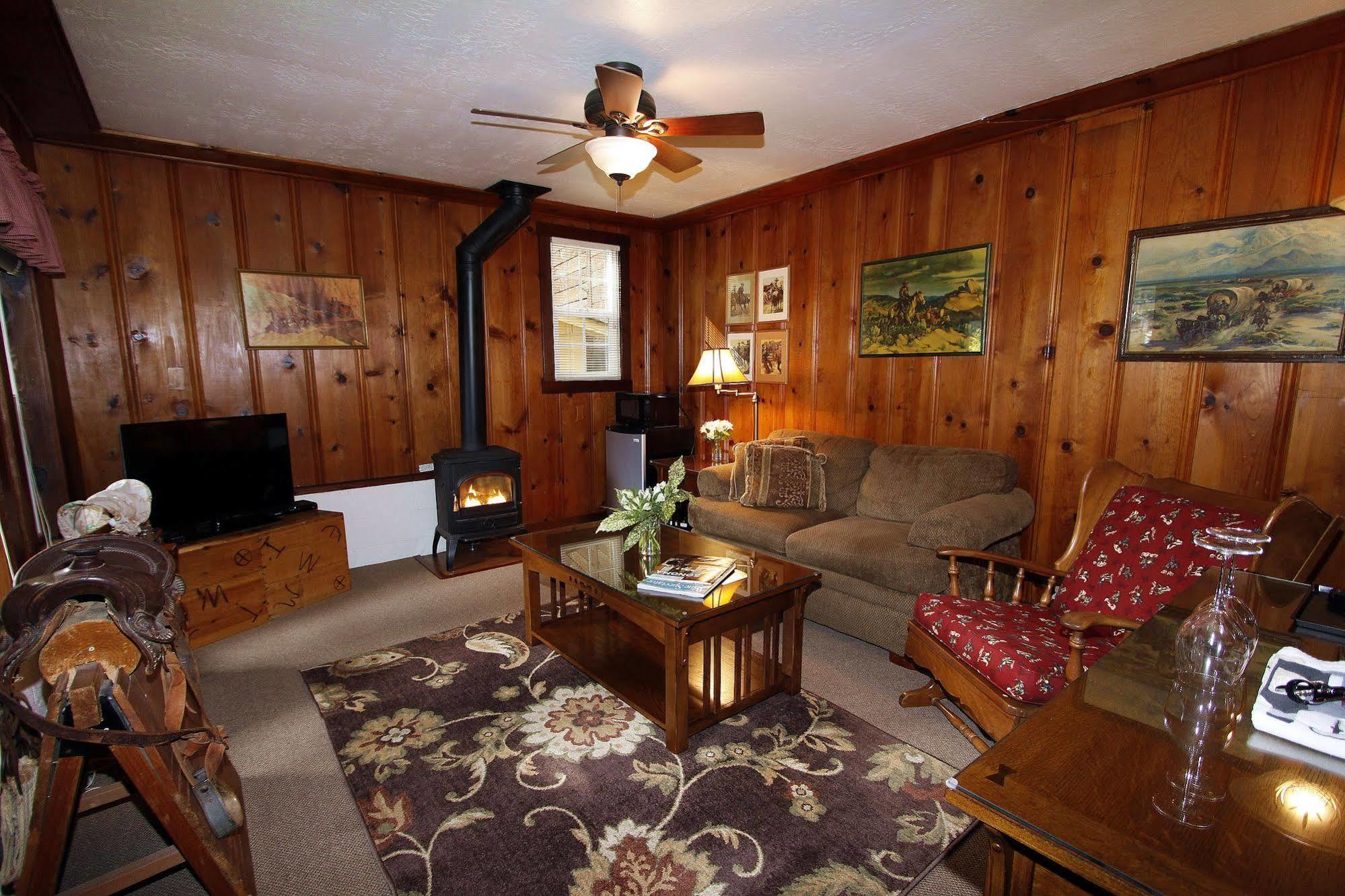Fern Grove Cottages Guerneville Εξωτερικό φωτογραφία